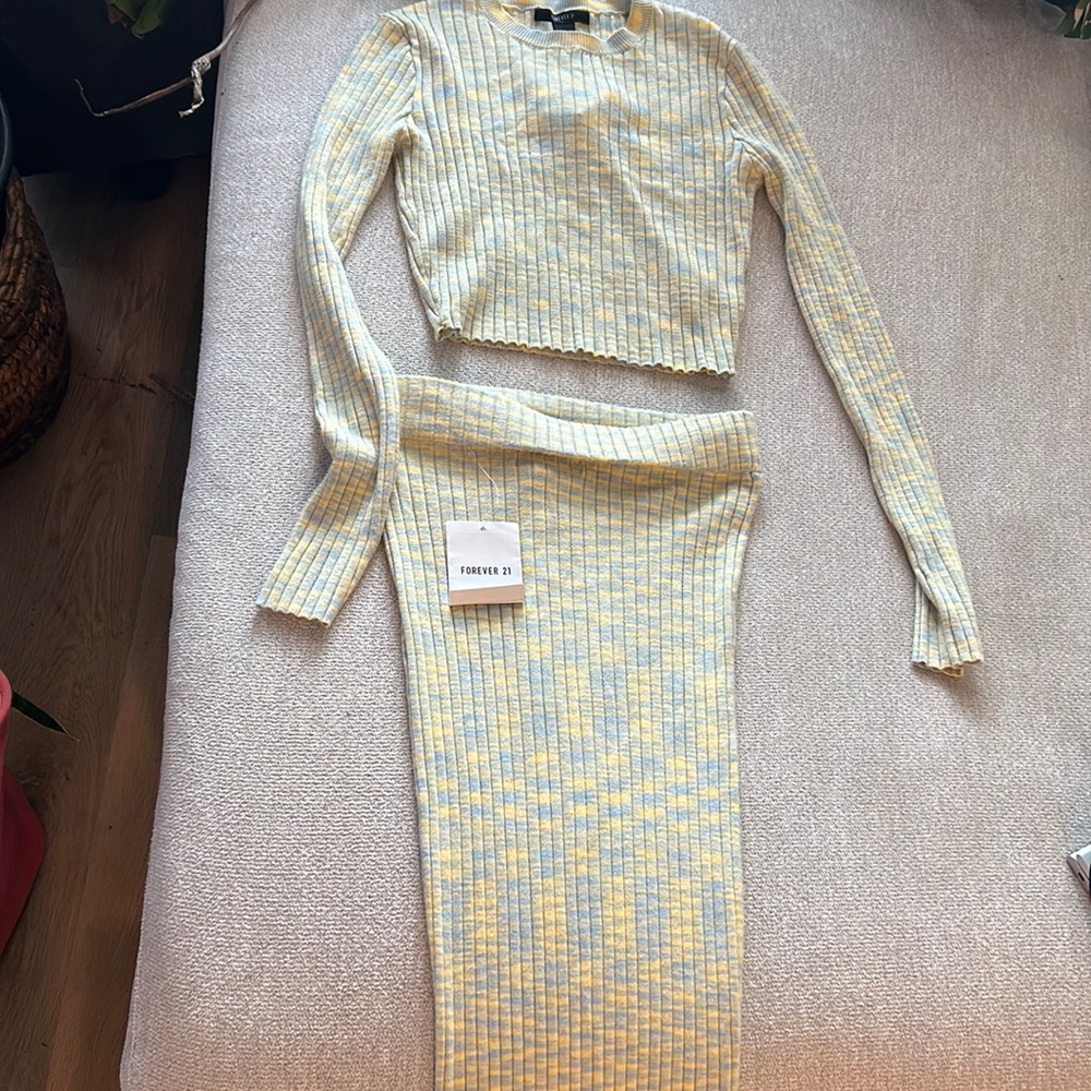 Forever 21 yellow and blue ribbed 2 piece set NWT Never worn